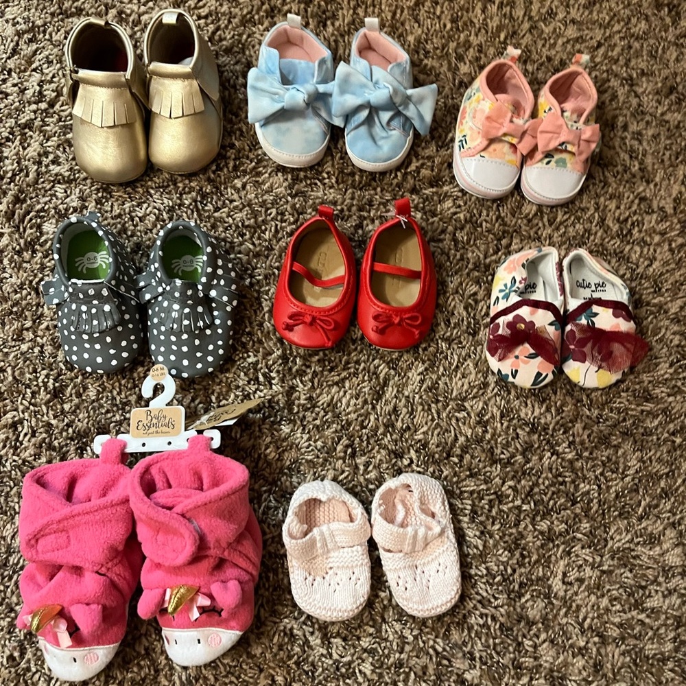 Newborn shoe lot